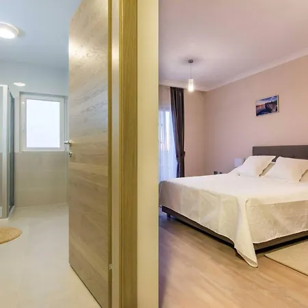 Tatil Evi My Dalmatia - Providenca With Private Heated Pool