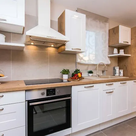 My Dalmatia - Providenca With Private Heated Pool Tatil Evi