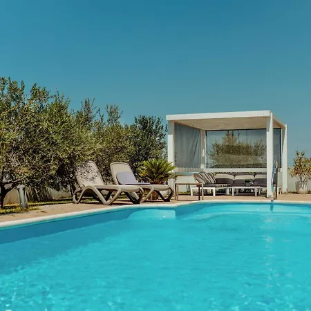 My Dalmatia - Providenca With Private Heated Pool Debeljak