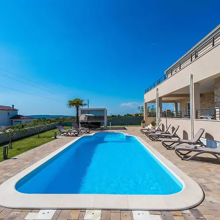 My Dalmatia - Providenca With Private Heated Pool Tatil Evi *