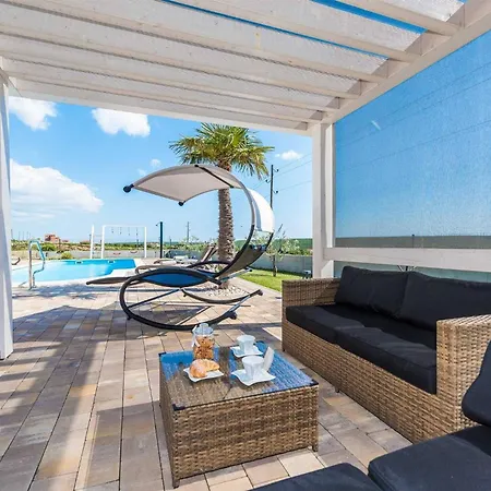 My Dalmatia - Providenca With Private Heated Pool * Debeljak