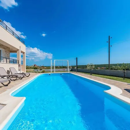 My Dalmatia - Providenca With Private Heated Pool