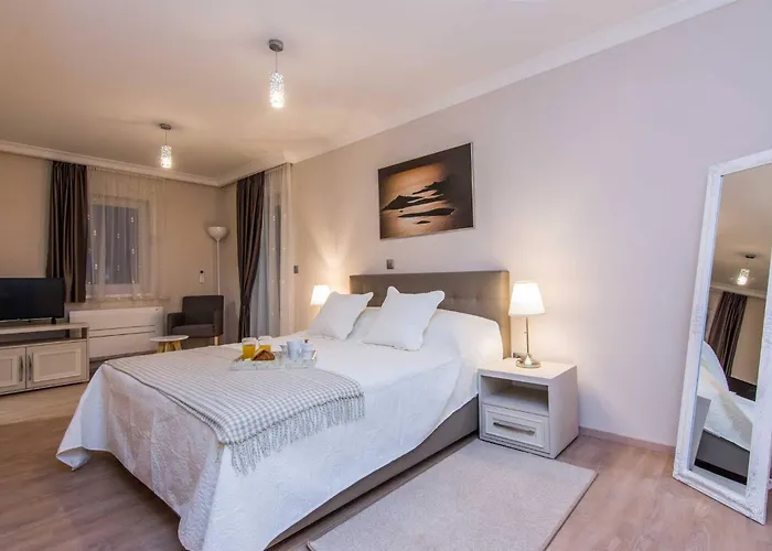 Feriehus My Dalmatia - Providenca With Private Heated Pool