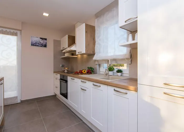 My Dalmatia - Providenca With Private Heated Pool Tatil Evi Debeljak