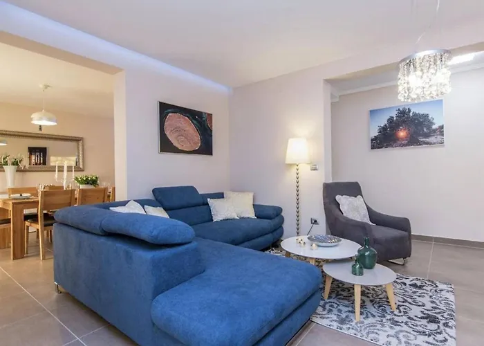 My Dalmatia - Providenca With Private Heated Pool *