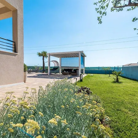 My Dalmatia - Providenca With Private Heated Pool Debeljak