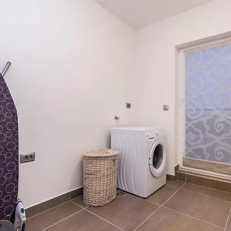 My Dalmatia - Providenca With Private Heated Pool 度假居 *