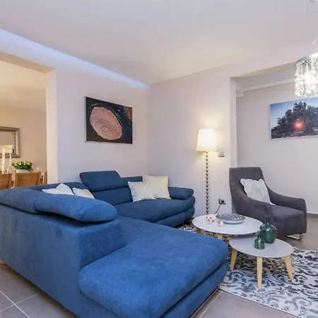 My Dalmatia - Providenca With Private Heated Pool *