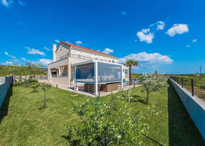 My Dalmatia - Providenca With Private Heated Pool