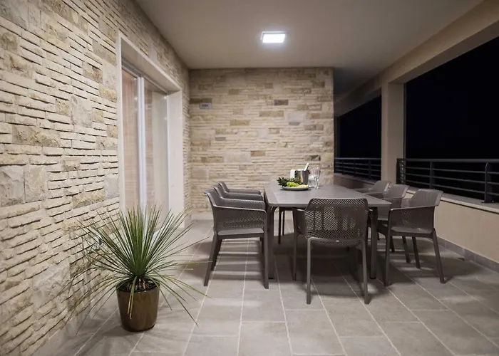 My Dalmatia - Providenca With Private Heated Pool *