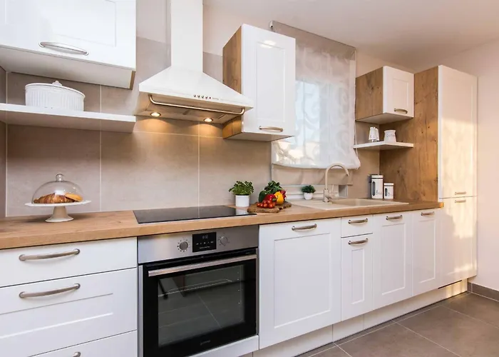 My Dalmatia - Providenca With Private Heated Pool Hébergement de vacances