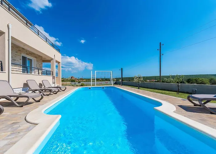 My Dalmatia - Providenca With Private Heated Pool